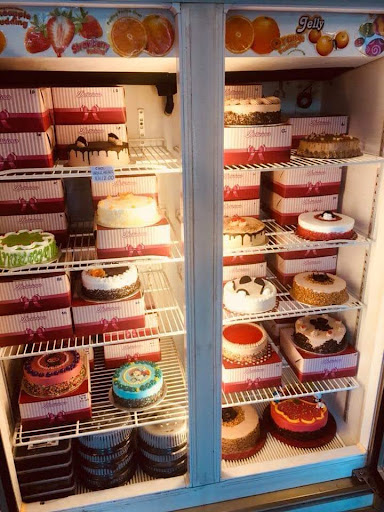 YAFFAN Cakes & Ice cream