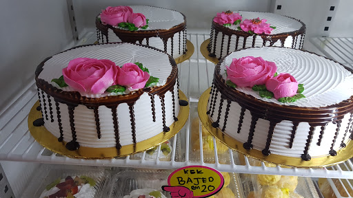 ZURAINI CAKE JALAN PASAR RAUB