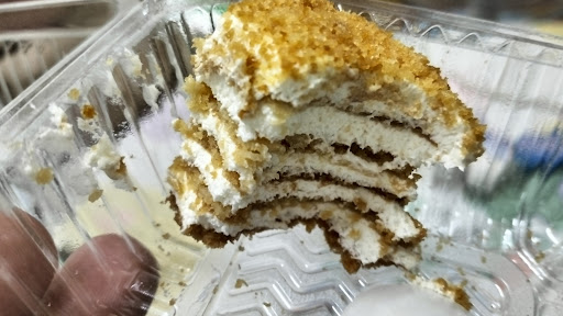 Ezzie's Home Bakery