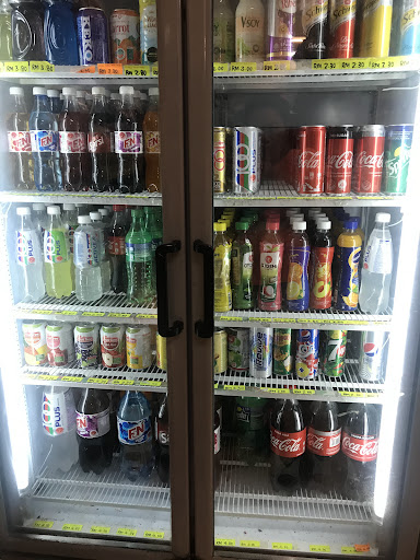 Phoon souvenirs&mini market