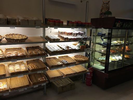 ALOHA delicatessen.bakery