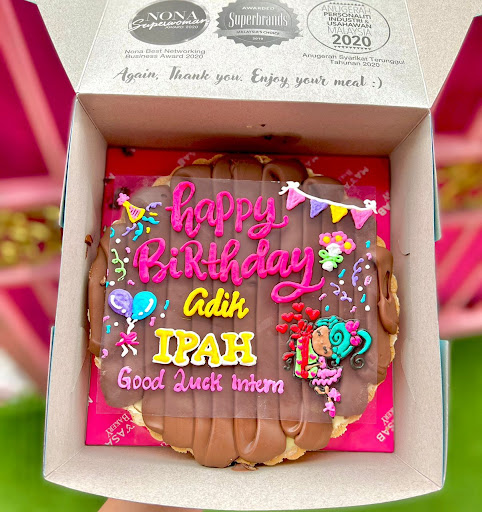 Ena Farhana-Your Surprise Planner