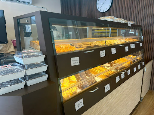 Kedai Roti dan Pastri Viral Medina and Bread Teluk Intan