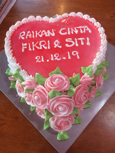 STRAWBERRY CAKE HOUSE & CAFE