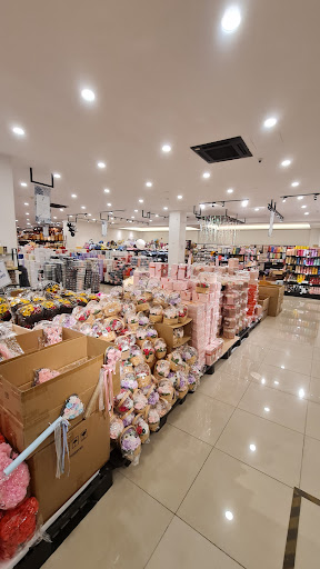 Shiok Collection Sdn Bhd - Seri Kembangan (HQ)