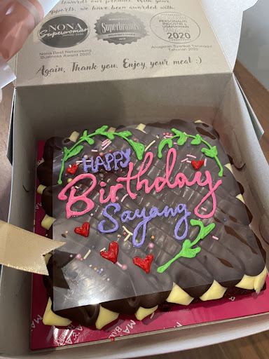 KEDAI KEK SURPRISE BOUQUET KG LOMBONG MAMASAB SEKSYEN 29 SHAH ALAM