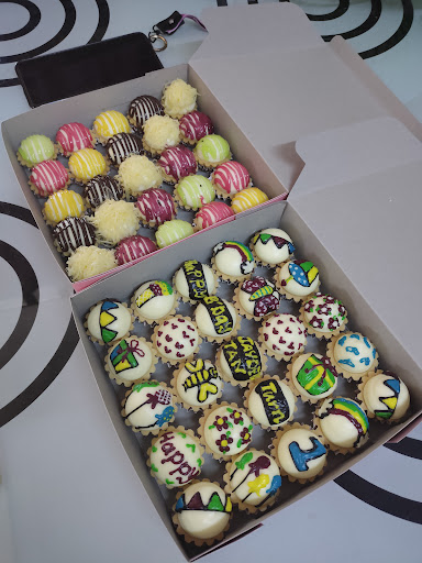 Happy Bake Parit Raja