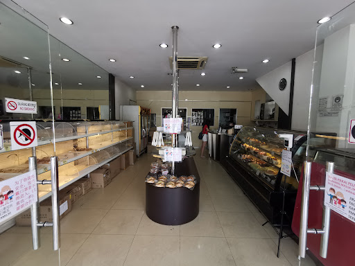 Deli Bakery