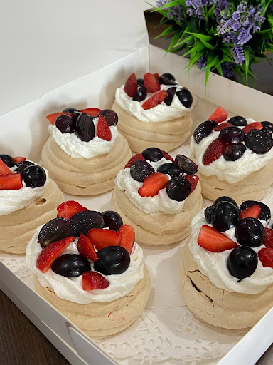 Anaz Kitchen & Bakery