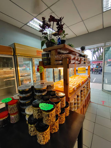 Izmeerita Kek Izmeerita