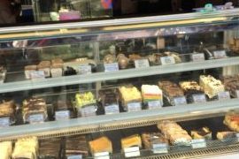 kedai barang kek terbaik di taman rajawali